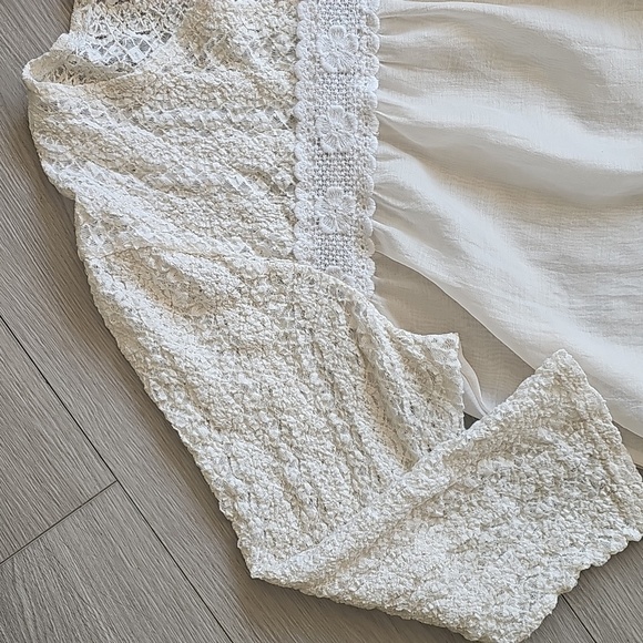 Vintage Fairycore Ethereal Whimsical Cottagecore Sheer Lace Flowy Blouse - Picture 6 of 13